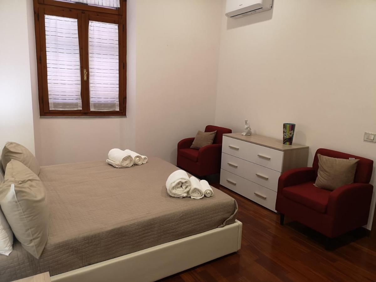 Marina Apartment City Centre Cagliari Eksteriør bilde